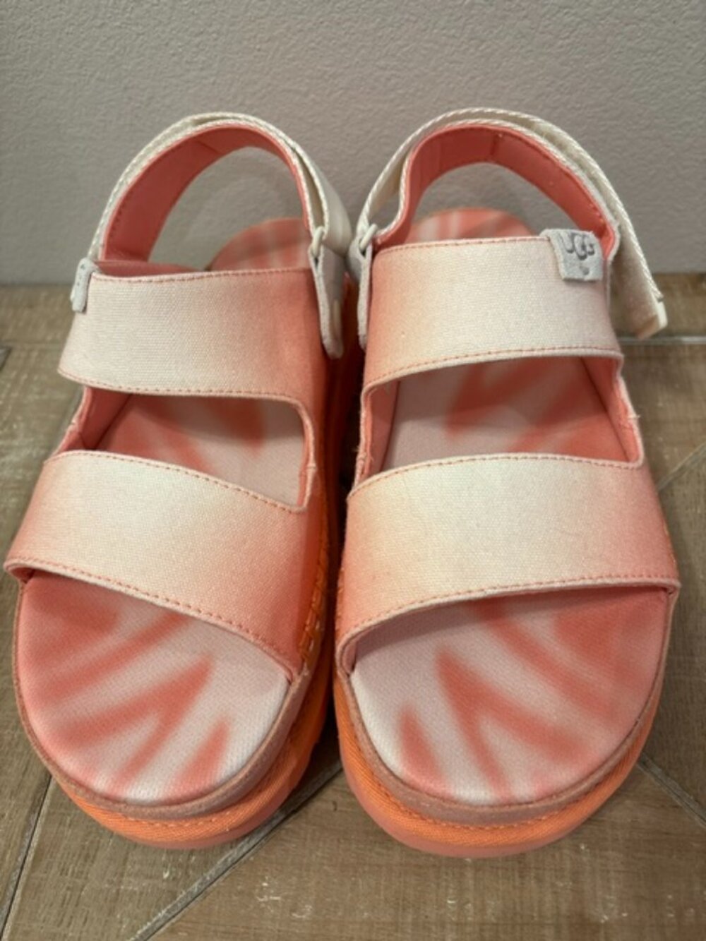 Women's UGG Goldenstar Glide Platform Sandal